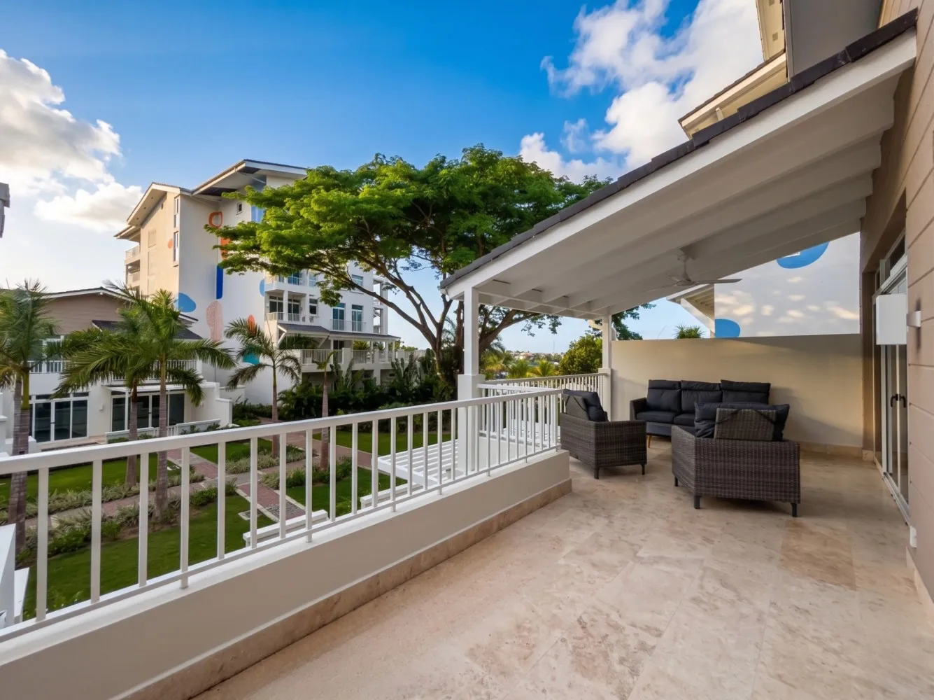 Coastal Voyage 3BR Garden View - Long Term Rental